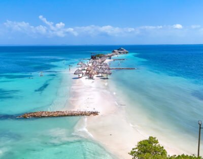 Pasadía a Isla Palma desde Cartagena: Tu Escape al Paraíso