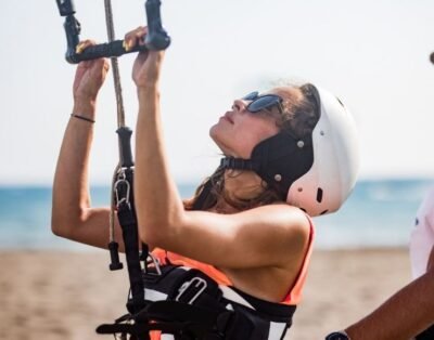 Curso Básico Kitesurf Cartagena: 8 Horas para Empezar a Volar