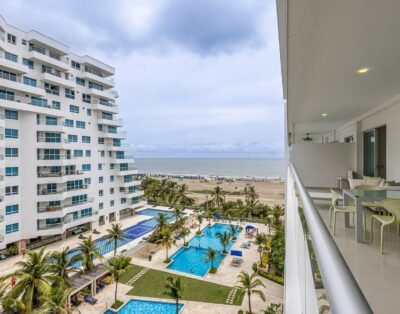 Apartamento en Morros Cartagena con Vista a la Piscina y al Mar